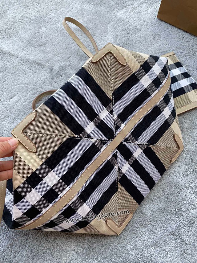 Burberry專門店新款沙灘托特包 巴寶莉帆布購物袋手提包 yxb1137
